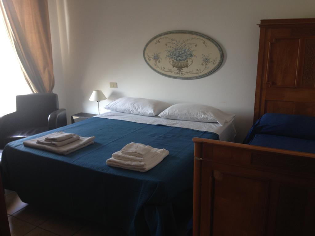 Residence Mareblu Barcellona Pozzo di Gotto Quarto foto